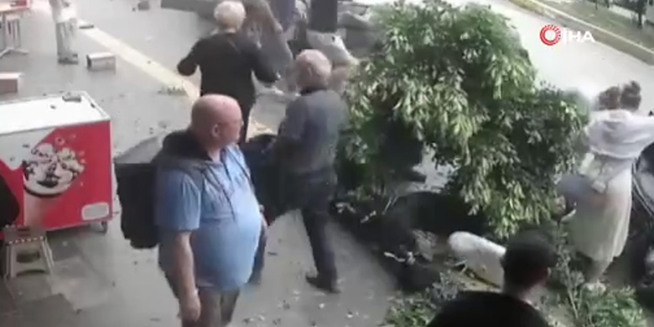 Kırmızı ışık ihlali yapan otomobil ortalığı savaş alanına çevirdi: 4 yaralı