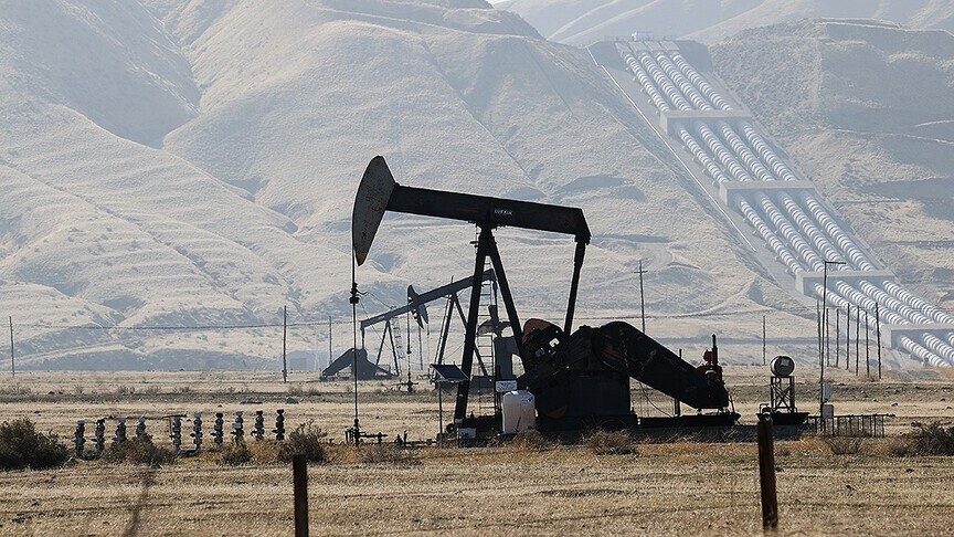 Brent petrolün varil fiyatı 99,62 dolara geriledi