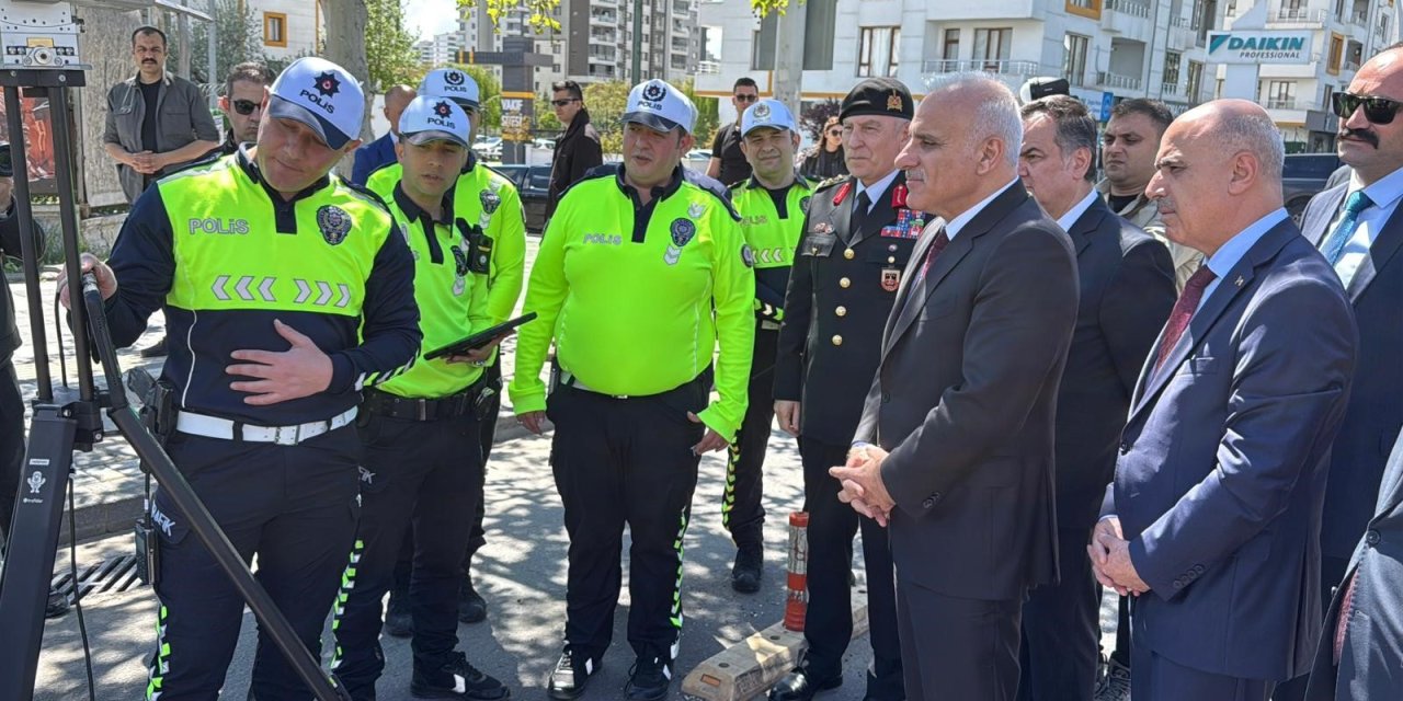 Diyarbakır’da Trafik Haftası çeşitli etkinliklerle kutlandı