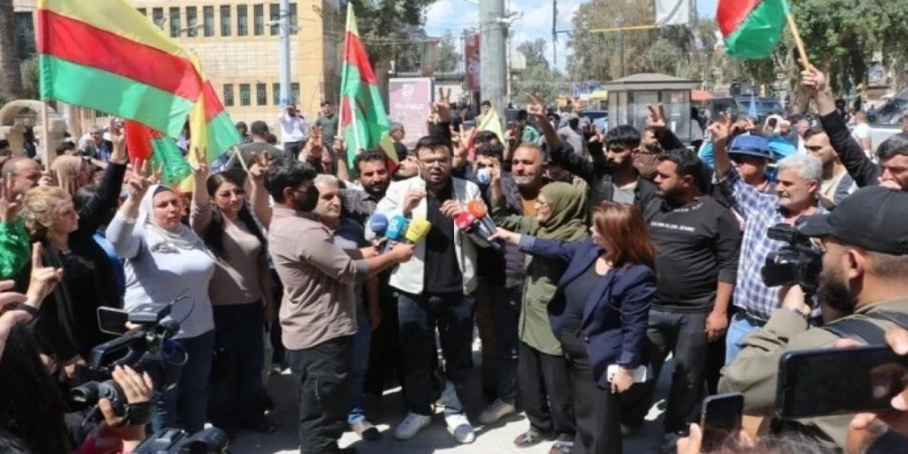 Hesekê’de Kürtçe tabela kaldırıldı