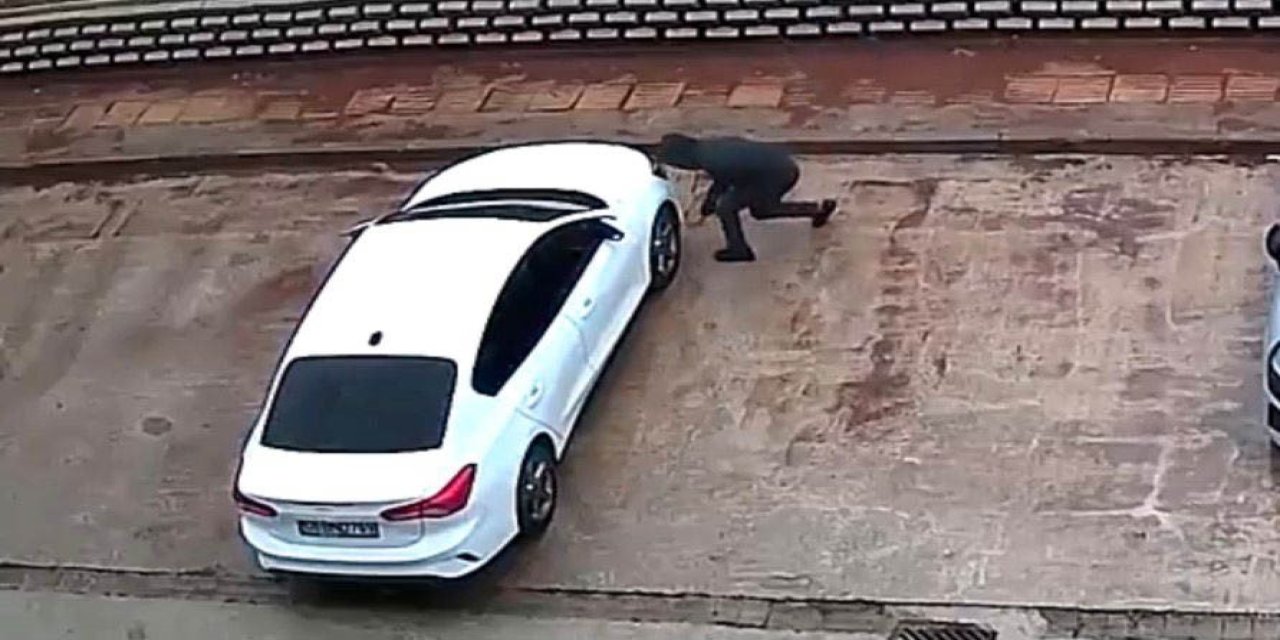 Gaziantep’te park halindeki araçların lastiklerini patlattı