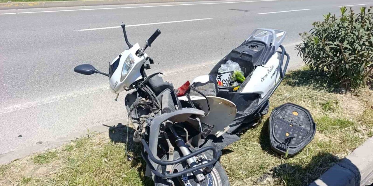 İki motosiklet çarpıştı: 2 yaralı