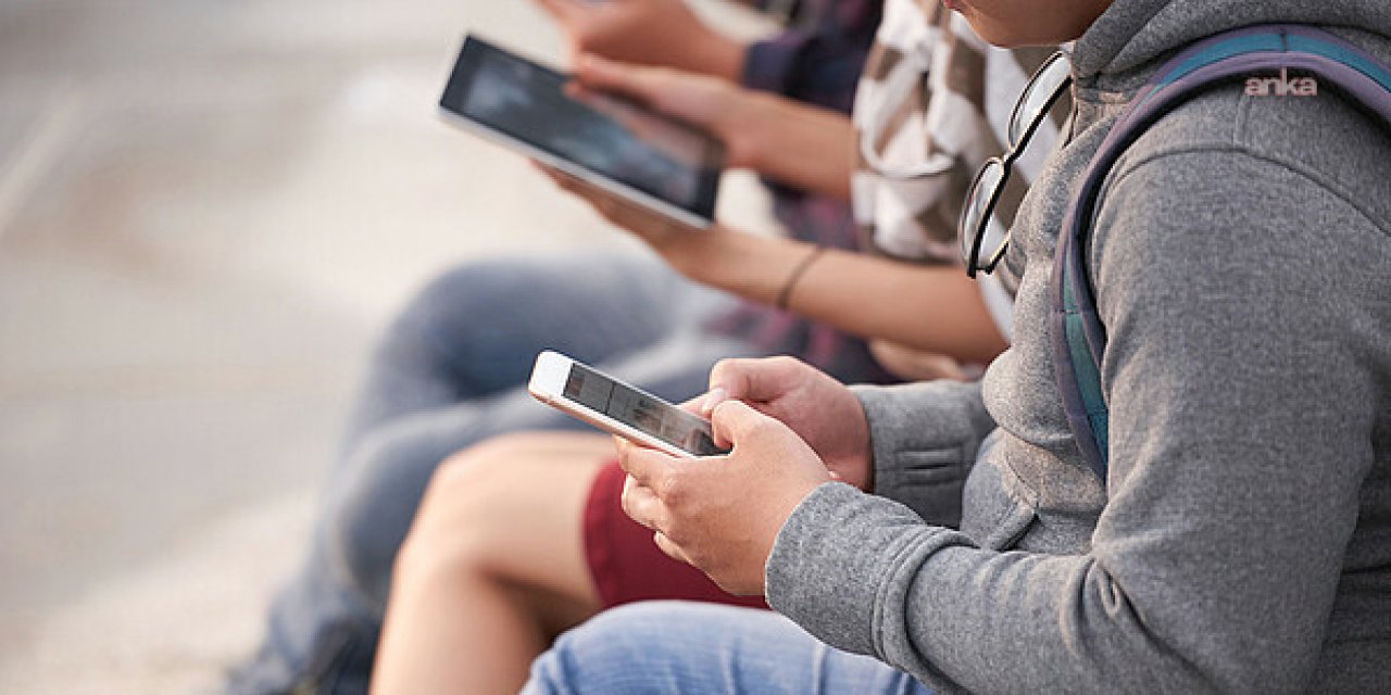 iPhone’a gelen zam vergiyi de katladı