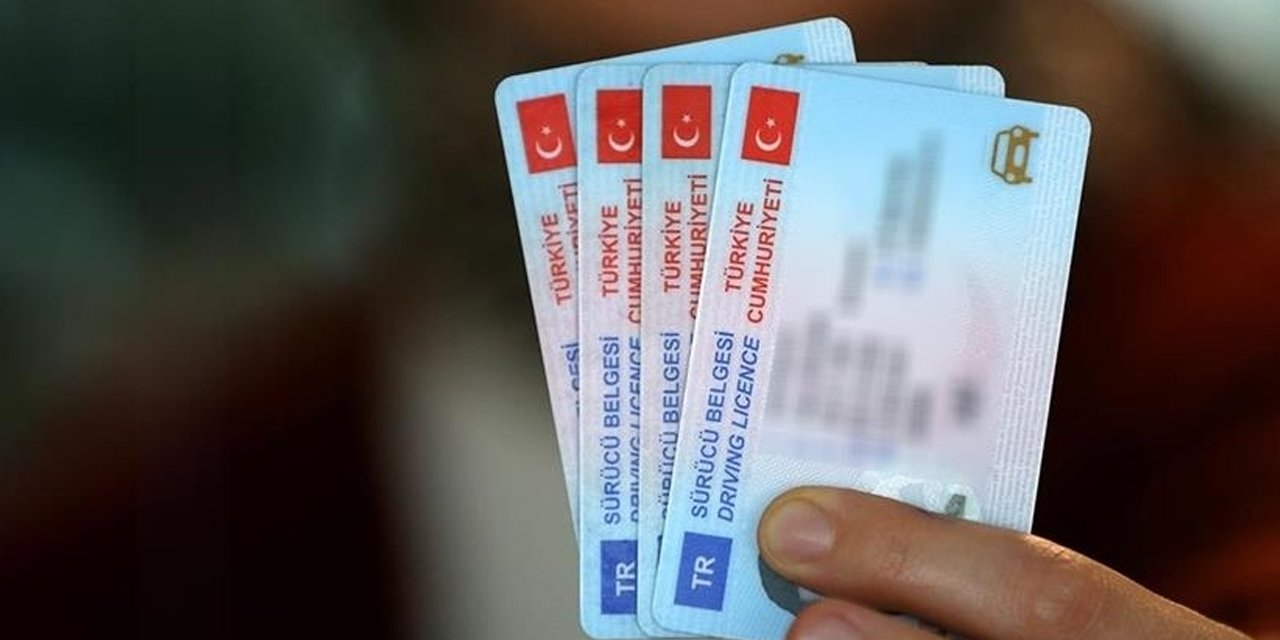 Sürücüleri ilgilendiriyor: Ehliyet kullanımında yeni dönem geliyor
