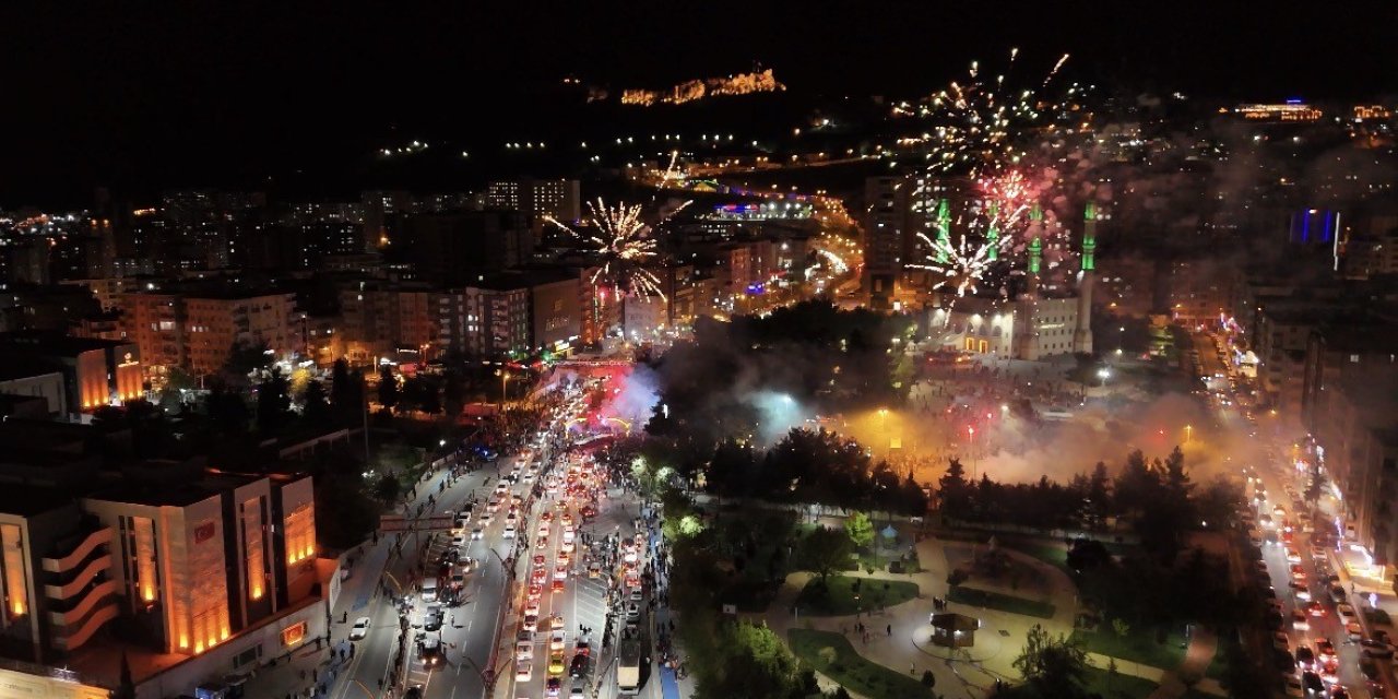 Mardin’de çifte şampiyonluk coşkusu