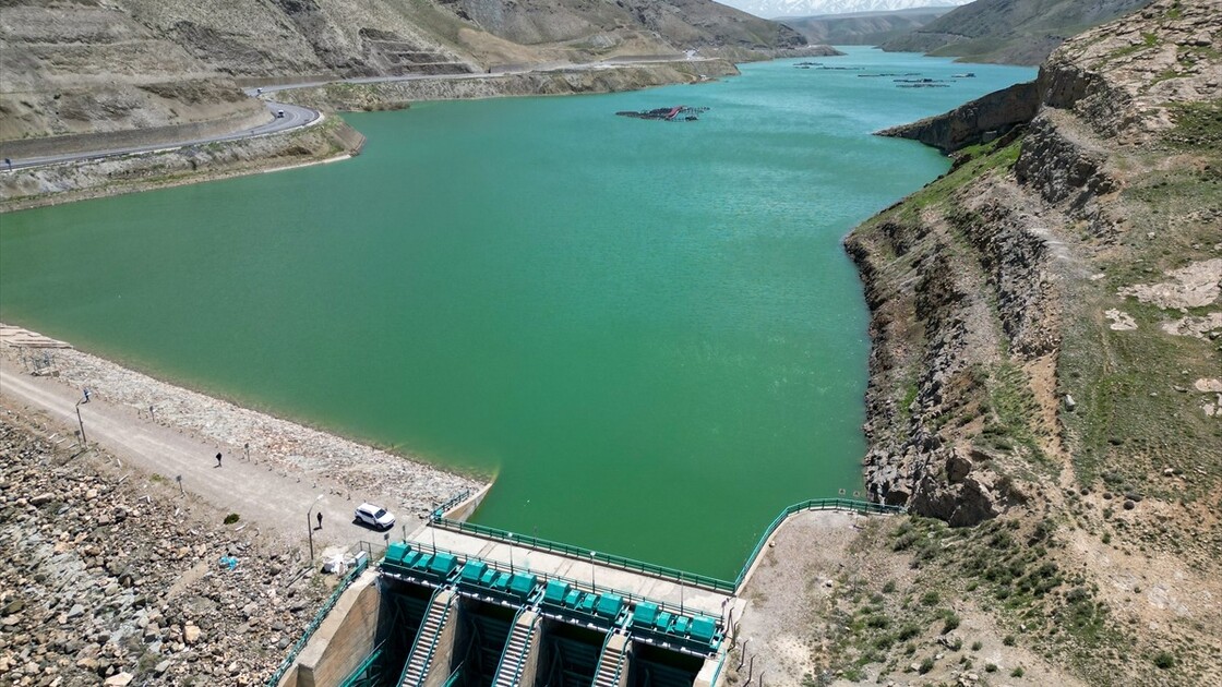 Doğu'da yağışlarla barajlar tam kapasiteye ulaştı