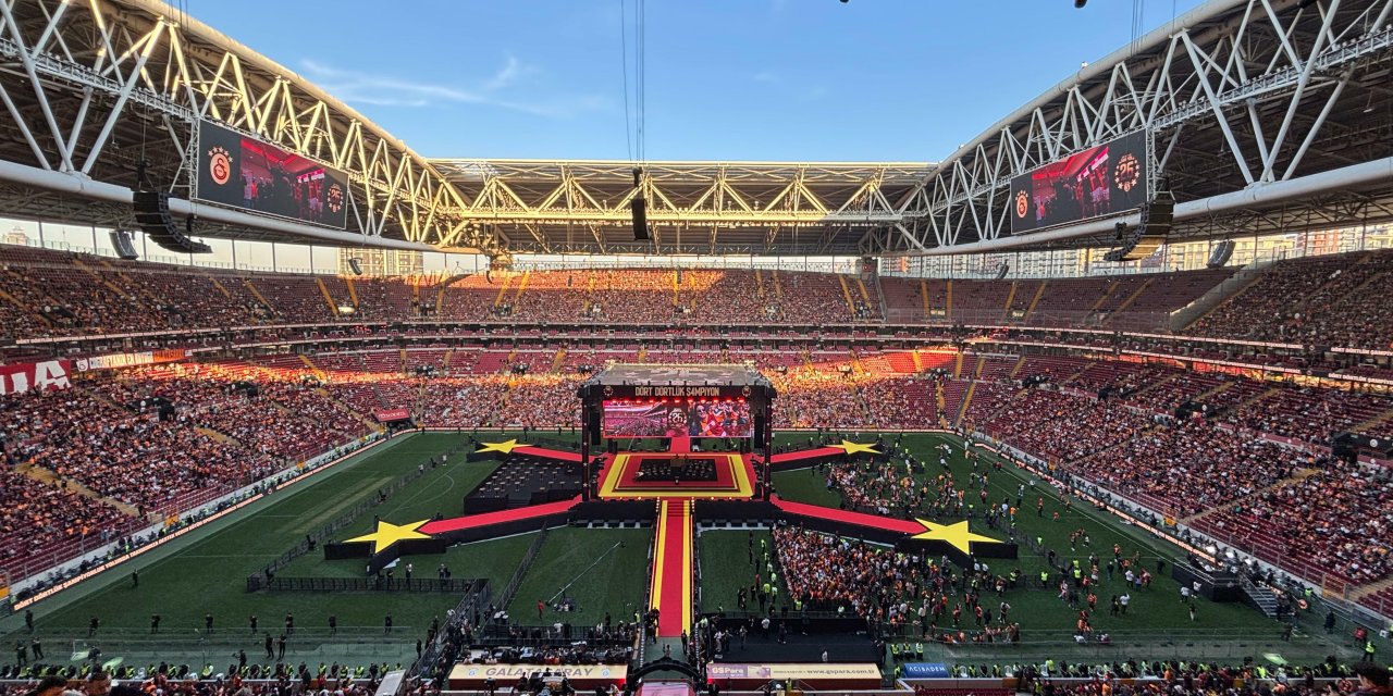Galatasaray’dan şampiyonluk turu