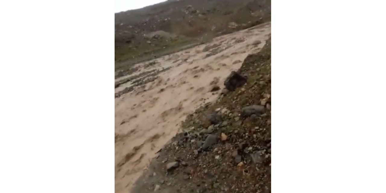 Elazığ'da sağanak sonrası sel