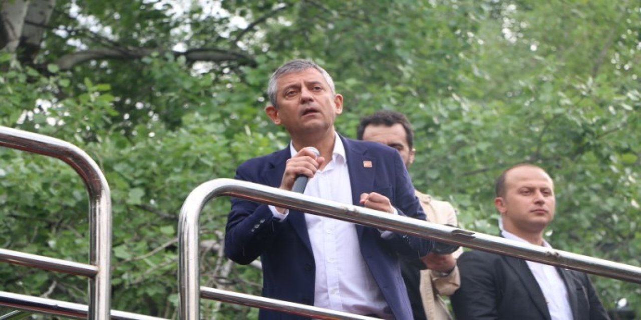 Özgür Özel, Meclis önünden seslendi