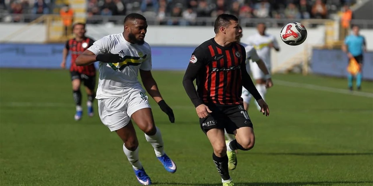 Çorum FK ikinci yarıya golle başladı