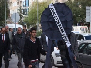 CHP Tunceli il örgütünden adliyeye siyah çelenk