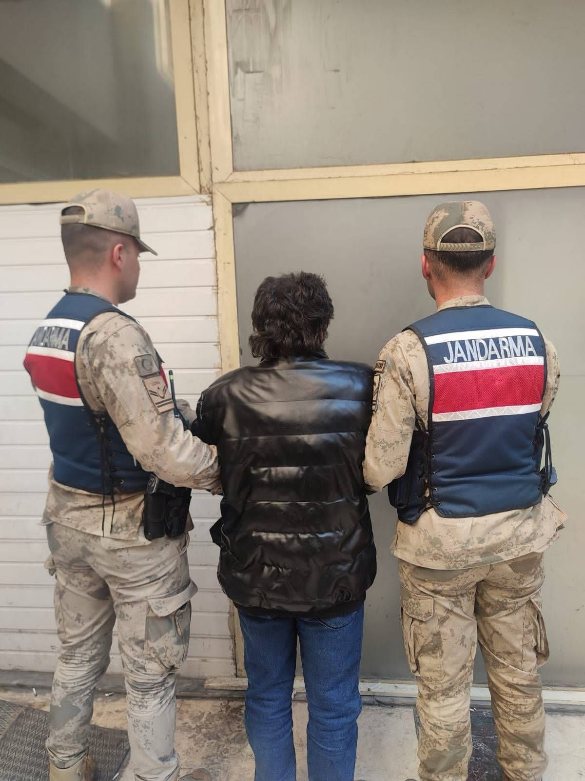 Yağma suçundan aranan şahıs yakalandı