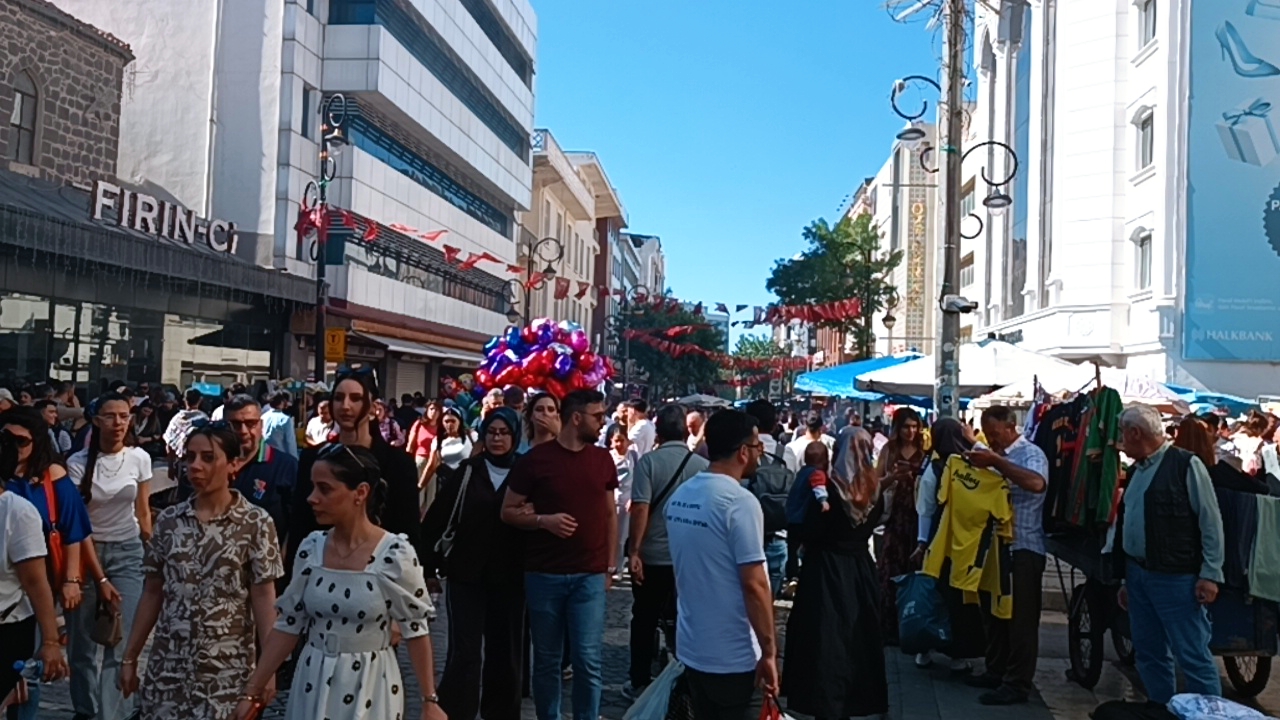 Turizm kenti olmak