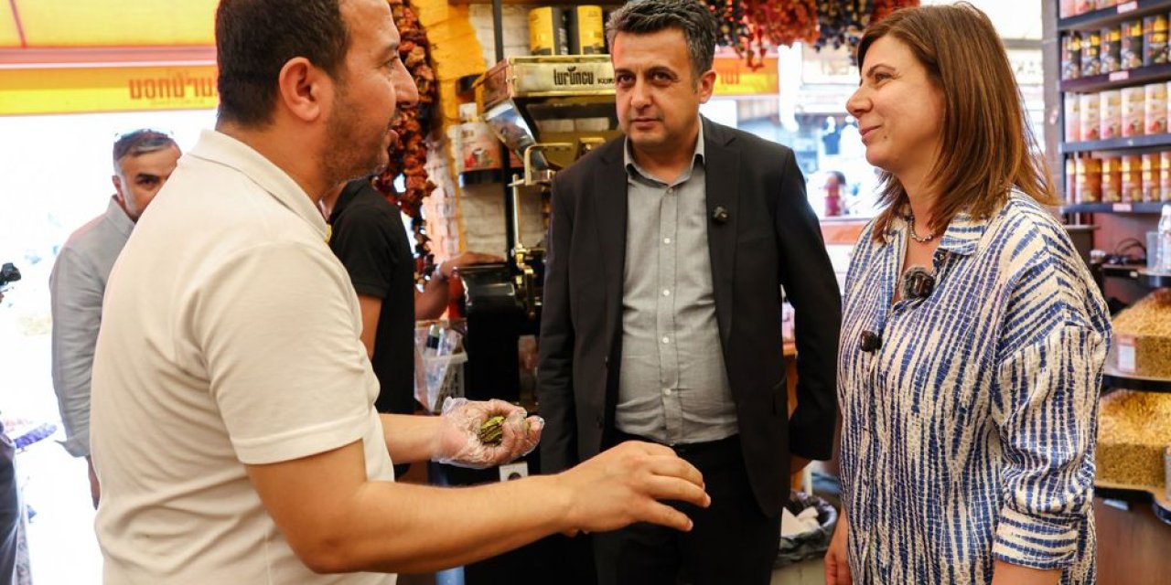 Diyarbakır’da belediyeden Gazi Caddesi esnafına ziyaret