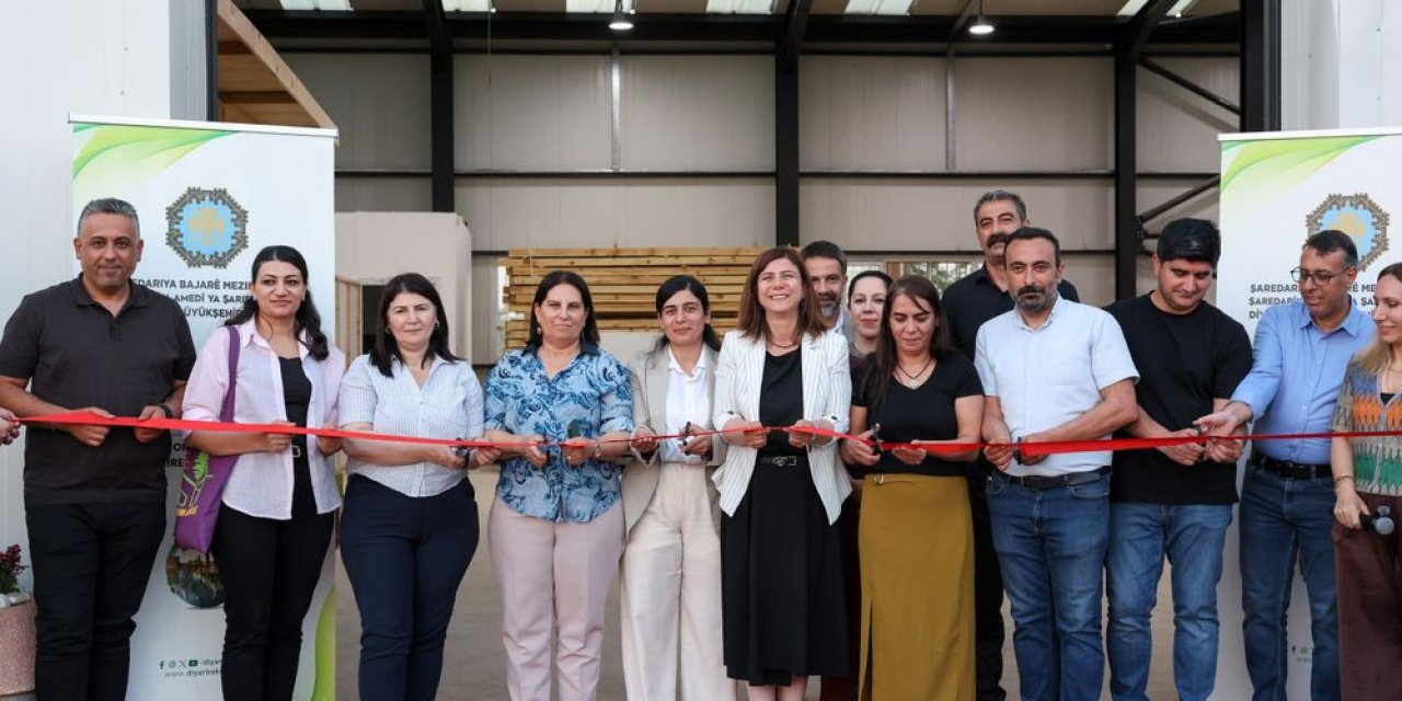 Diyarbakır’da Kent Mobilyaları Atölyesi hizmete açıldı