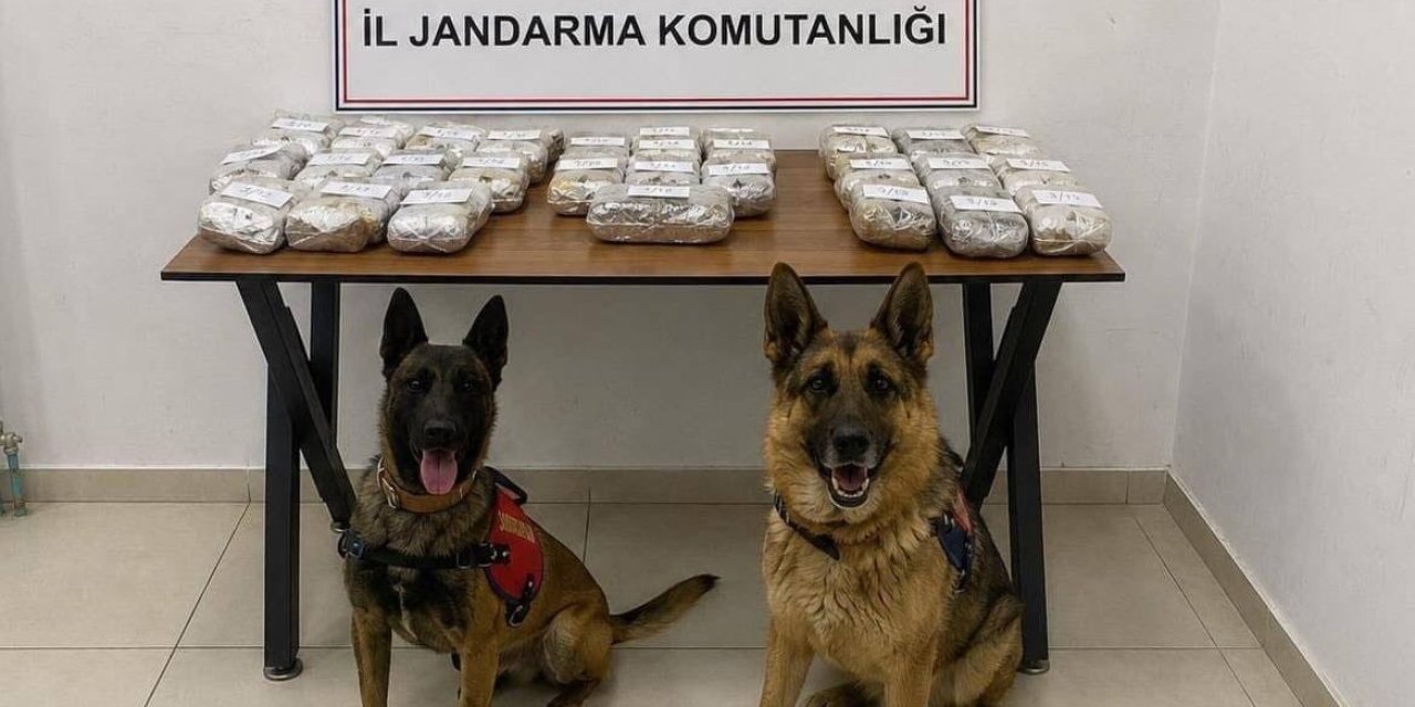 Hakkari'de toz esrar ele geçirildi