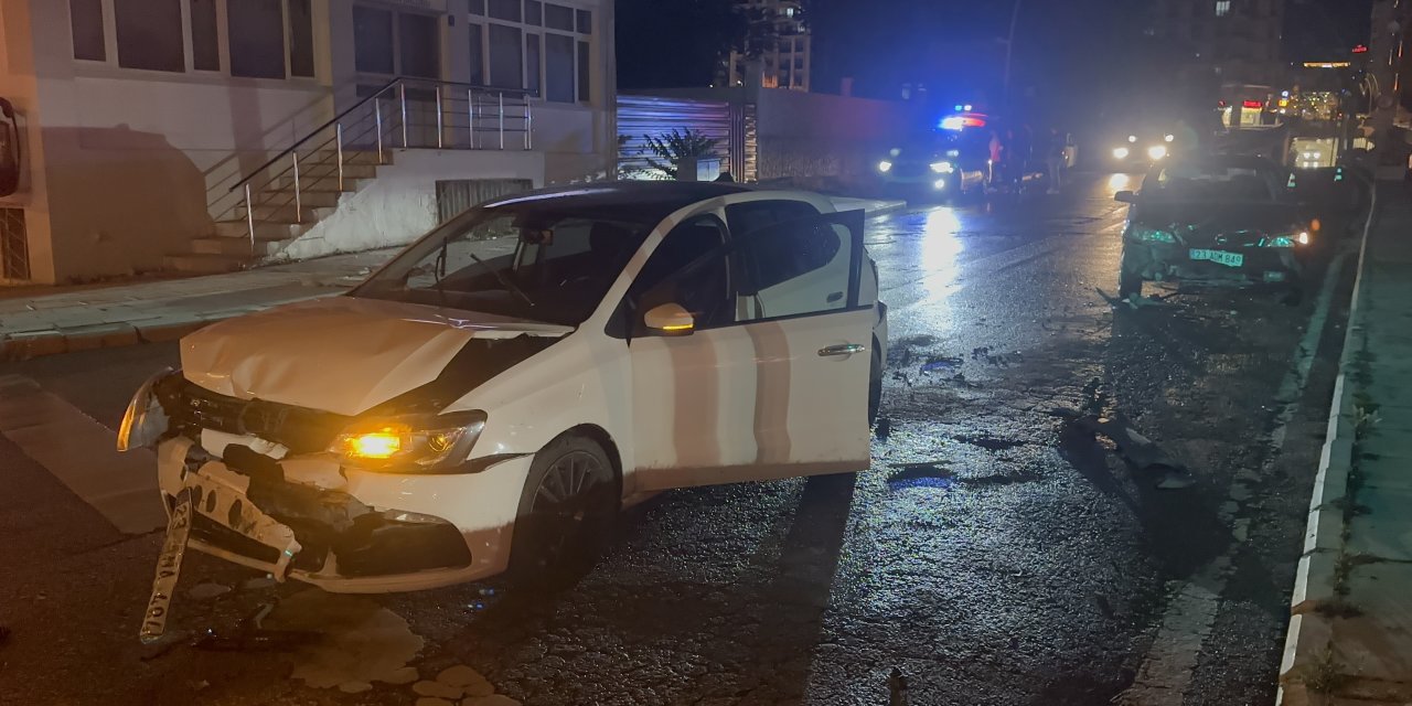 Elazığ'da zincirleme kaza: 3 yaralı