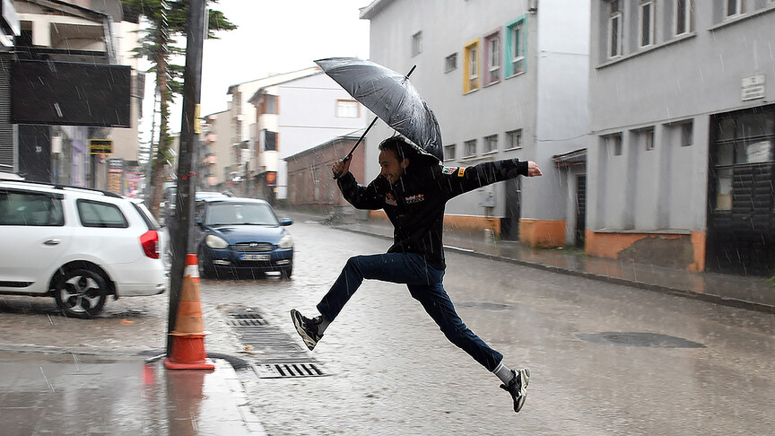 Geçen ay 214 şiddetli meteorolojik olay yaşandı