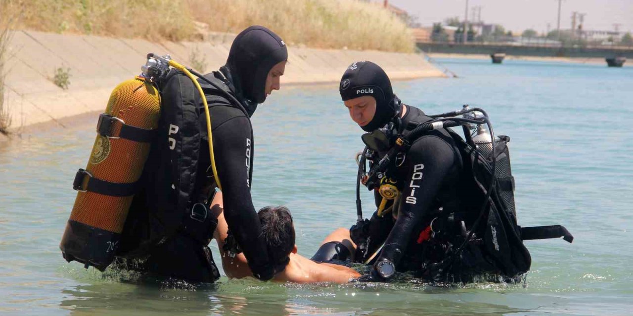 Dalgıç polislerden çarpıcı uyarı: Sulama kanallarında yüzmeyin