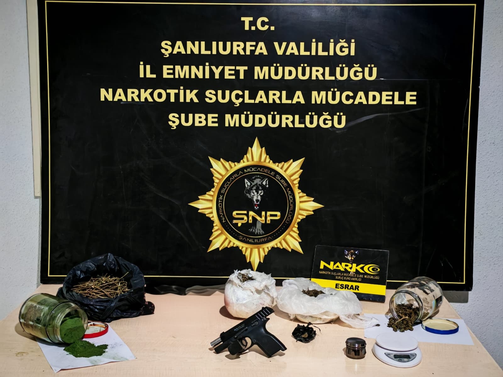 Şanlıurfa'da uyuşturucu operasyonlarında 5 zanlı yakalandı