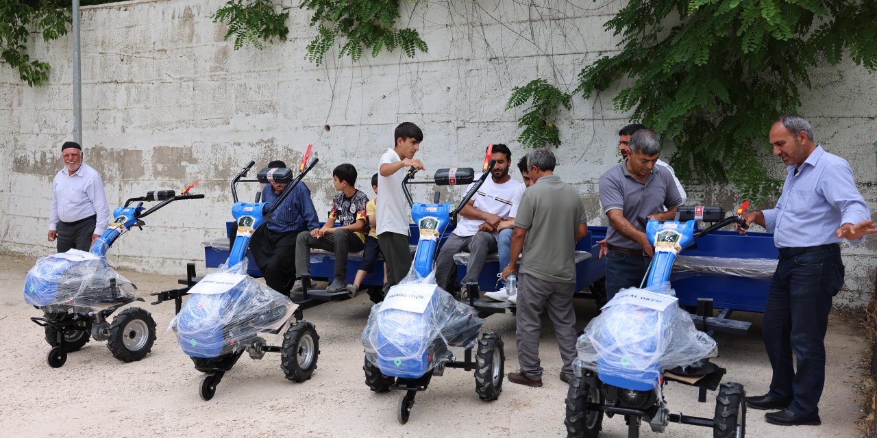 Diyarbakır'da üreticilere modern bağcılık için ekipman desteği