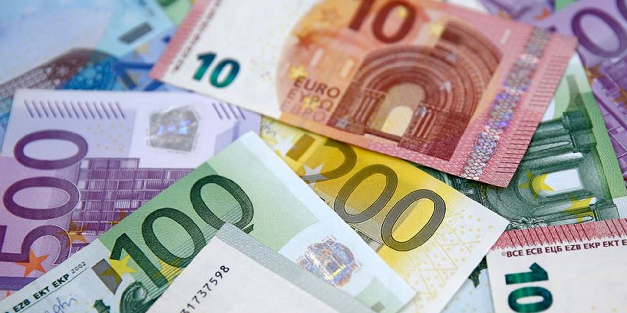 Dolar ve Euro güne yükselişle başladı