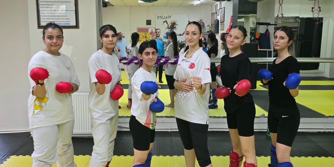 Türkiye Karate Şampiyonu Sena Kızılaslan'dan Antrenman Dopingi