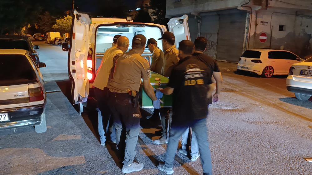 Evinde silahlı saldırıya uğrayan vatandaş hayatını kaybetti