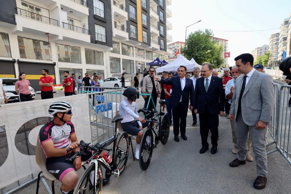 Siirt'te Türkiye Yol Bisikleti Şampiyonası heyecanı başladı