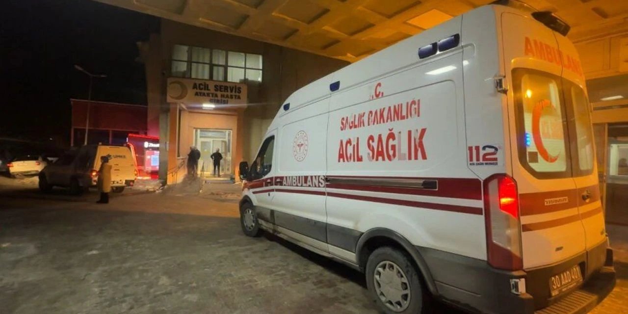 Hakkari’de bıçaklı kavga: 1 yaralı