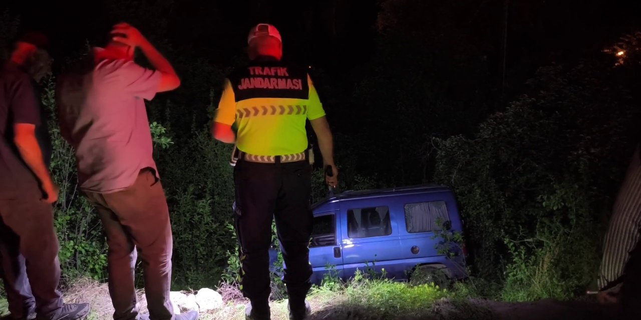 Freni patlayan araç bahçeye uçtu