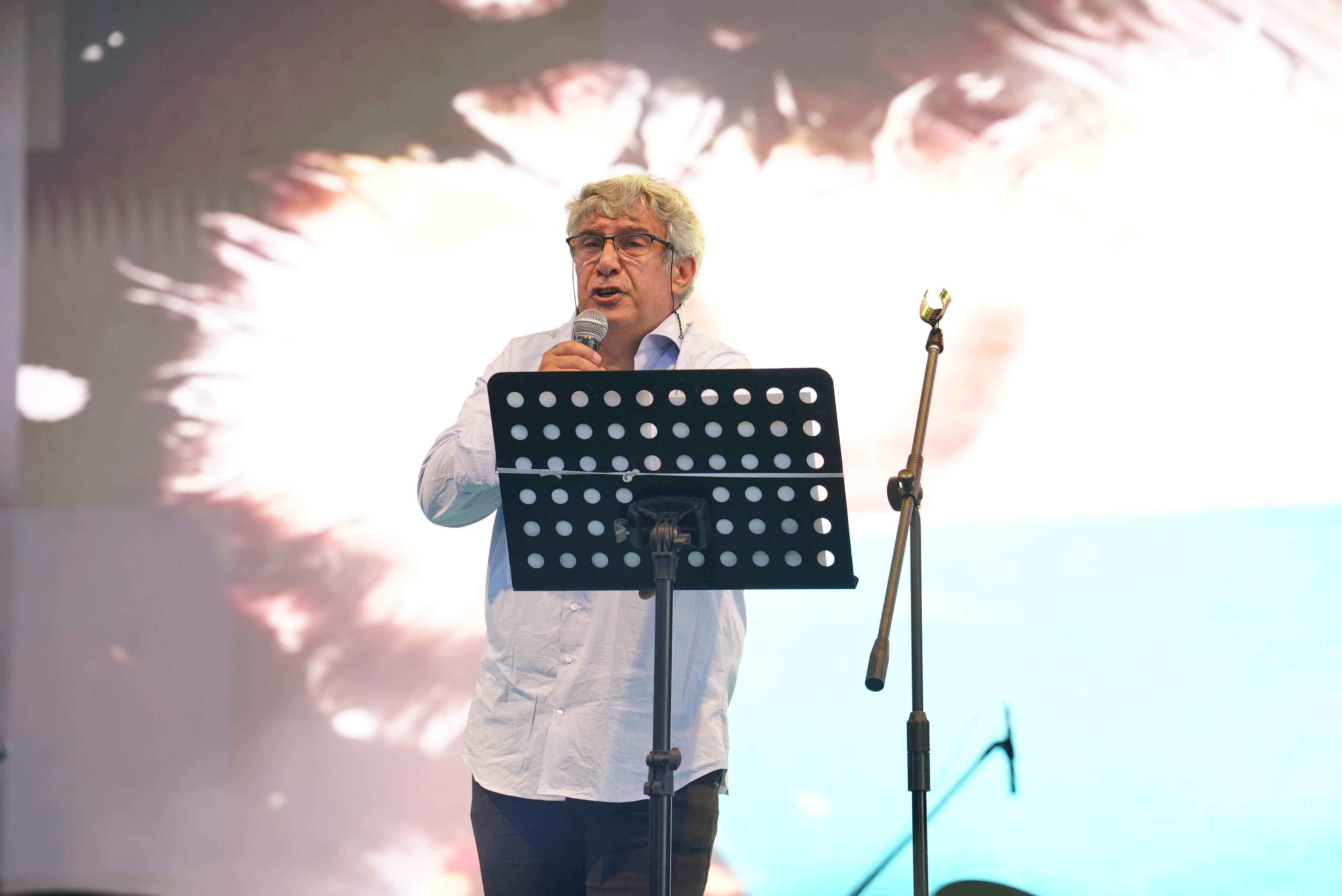 Veysi Aktaş: Öcalan halktır, özgürlüktür, direniştir!