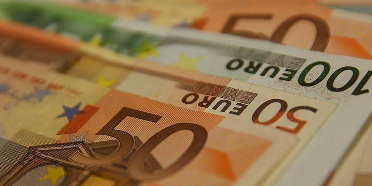 Piyasalarda son durum: Dolar yükselişte, Euro geriledi