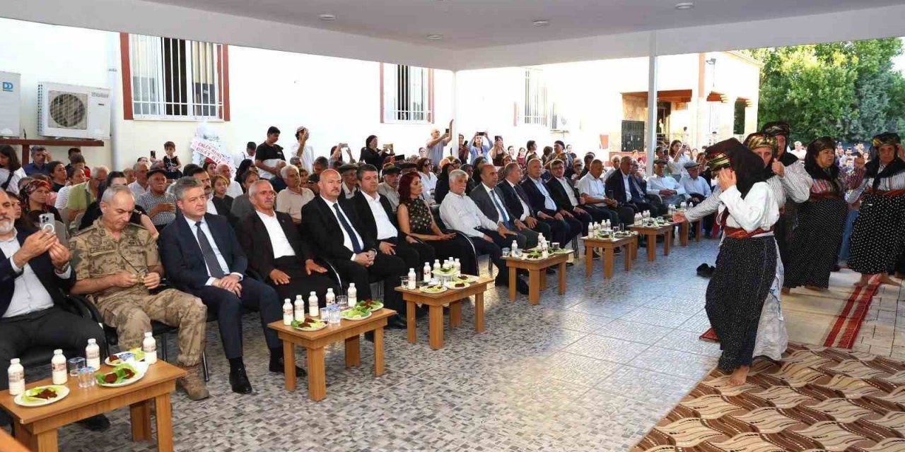 Adıyaman’da aşure programı düzenlendi