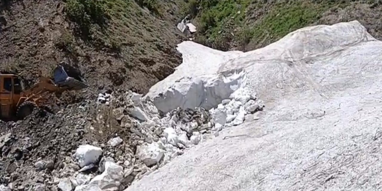 Bingöl’de kar temizliği devam ediyor