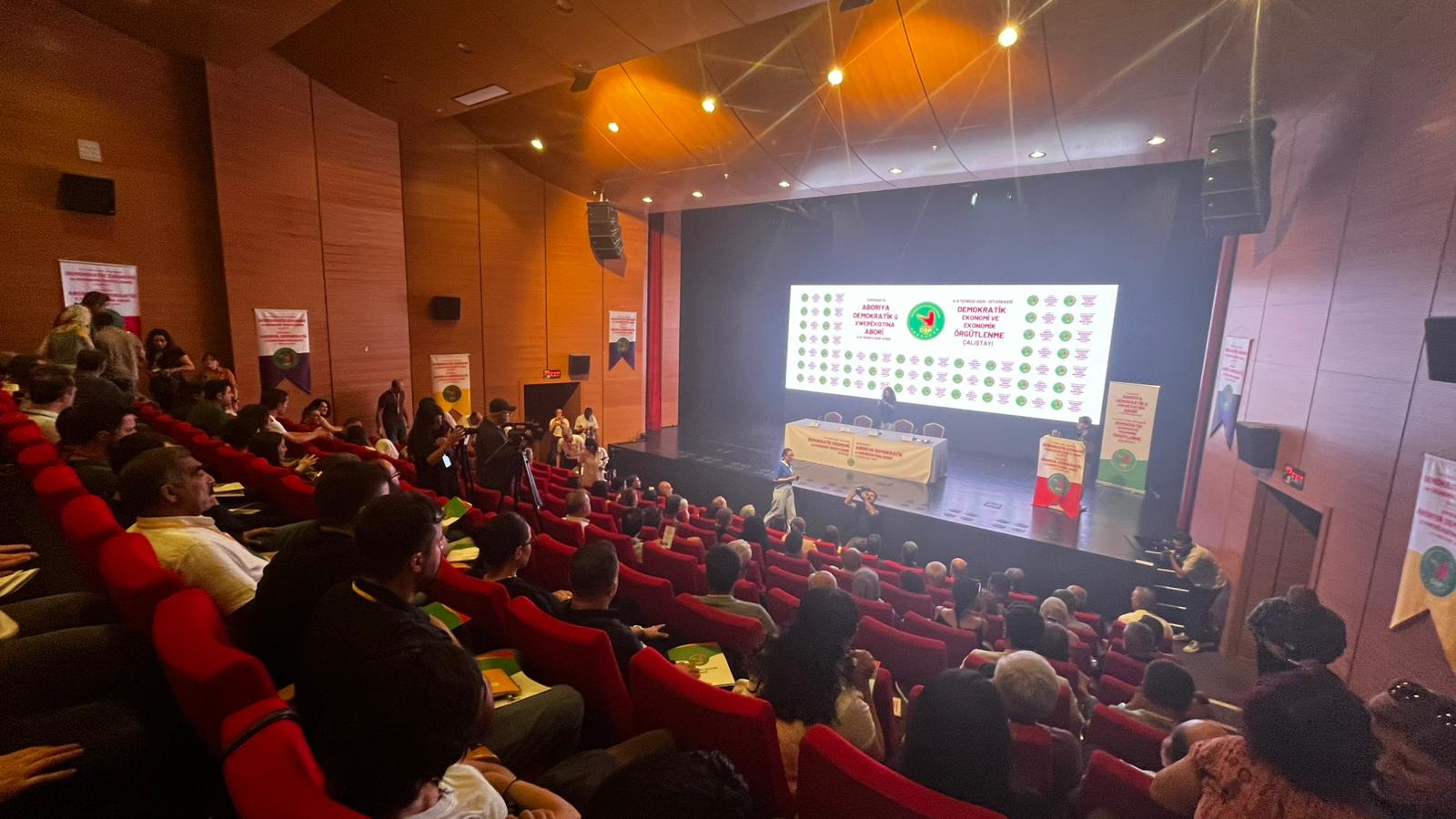 Diyarbakır’da "Demokratik Ekonomi ve Ekonomik Örgütlenme Çalıştayı" başladı