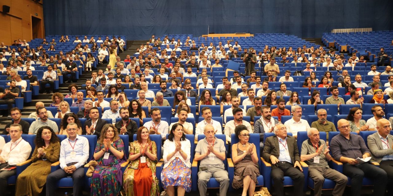 Diyarbakır’da Kürt Hukukçular Konferansı düzenlendi