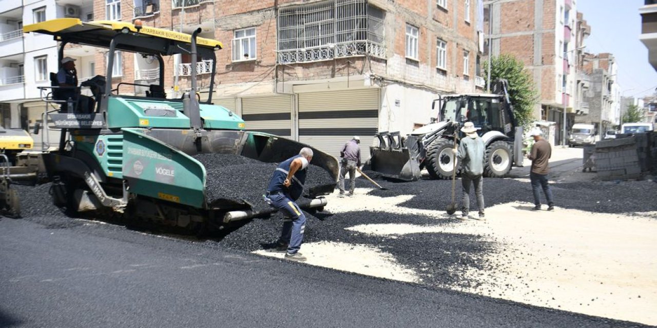 Bismil’de ulaşımı güçlendiren asfalt çalışması