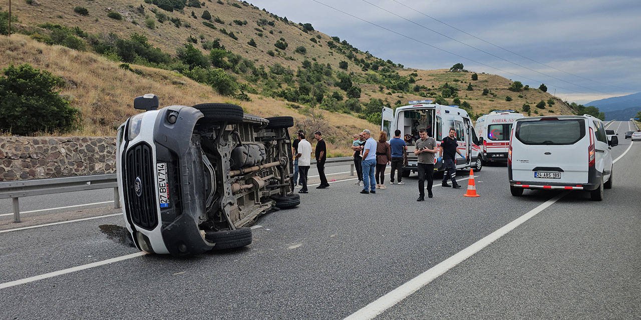 Minibüs devrildi: 16 yaralı