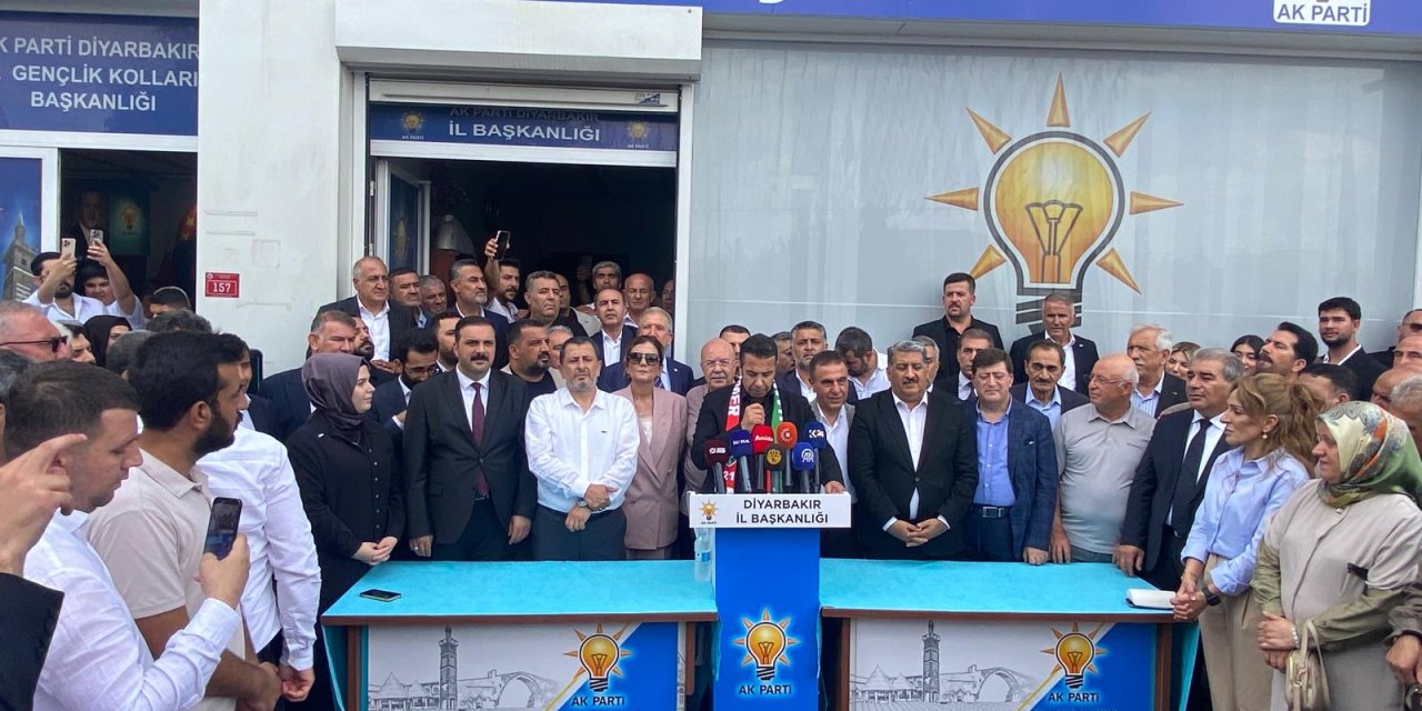 AK Parti Diyarbakır İl Başkanı Sümer partililerle bir araya geldi