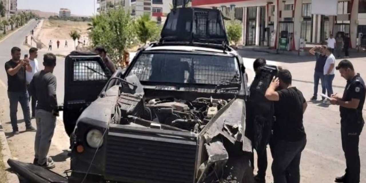 Cizre’ de zırhlı araç kaza yaptı