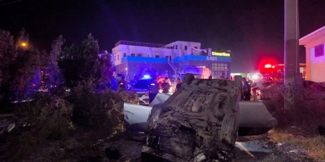 Direğe çarpan otomobil takla attı: 3 yaralı