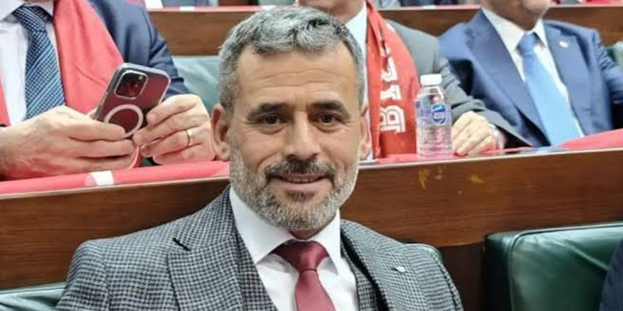 Belediye başkanına bıçaklı saldırı: Oğlu yaralandı