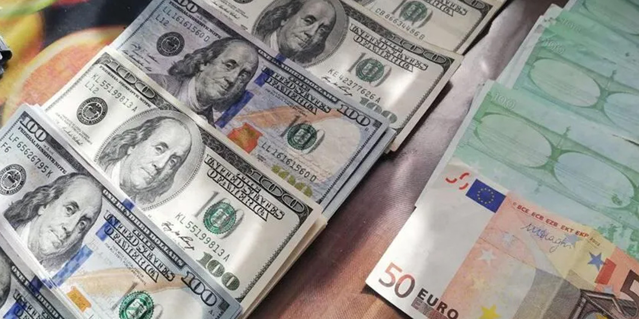 Dolar yükselişte, Euro geriledi