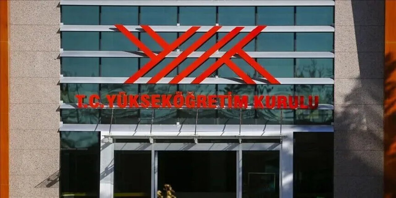YÖK'ten ayet yazılı pankartın kapatılmasına soruşturma