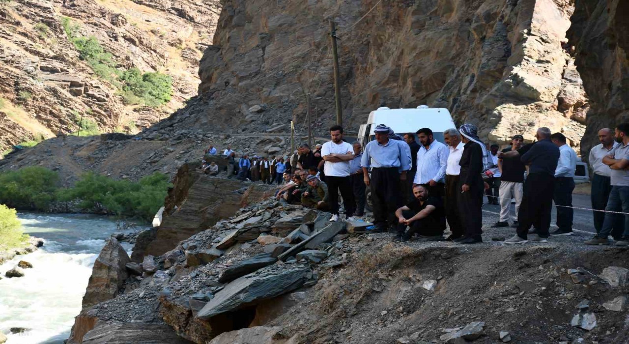 Habur Çayı’na düşen gençten 2 gündür haber yok