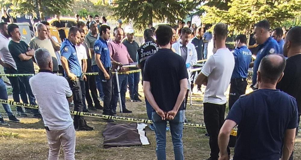 Ambulansın çarptığı çocuk hayatını kaybetti