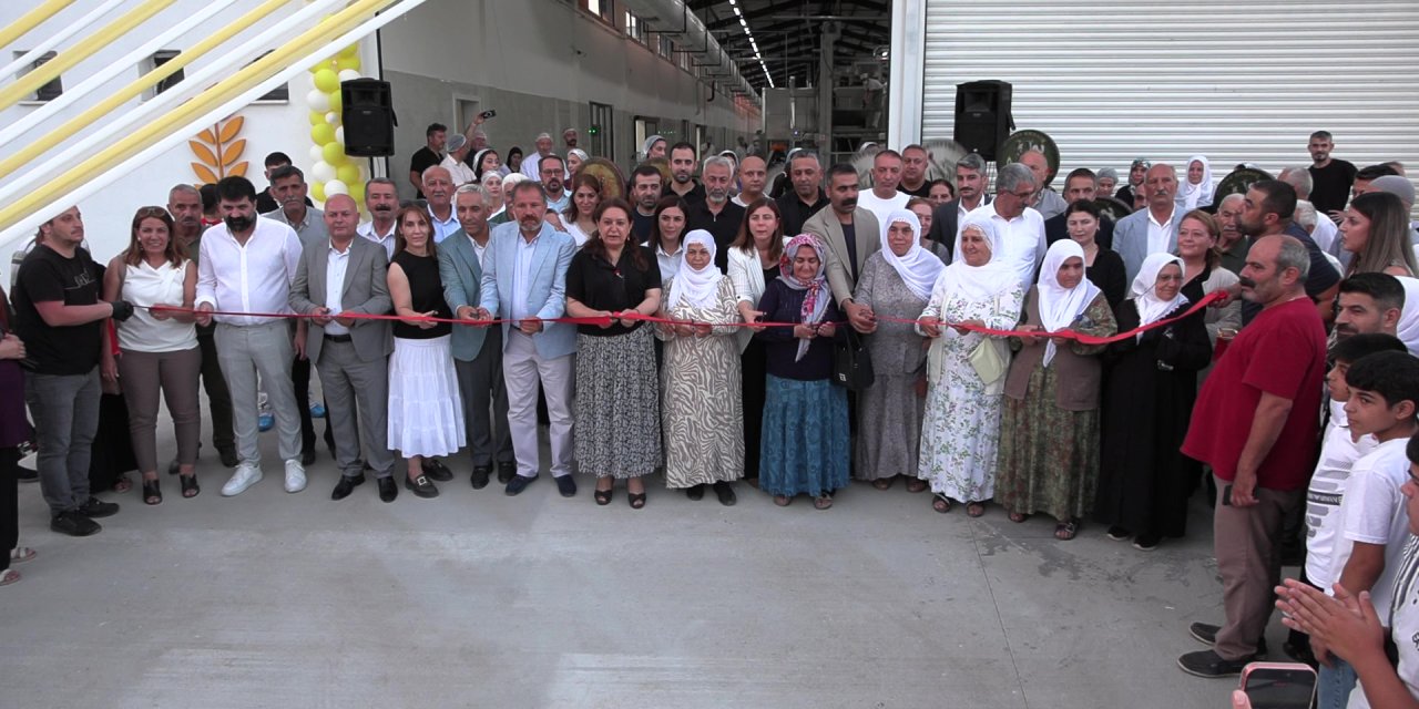 Diyarbakır’da 100 bin kapasiteli Halk Ekmek Fabrikası açıldı: Öncelik derin yoksullukla mücadele