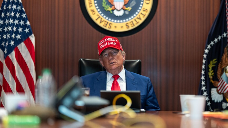 “Trump, İran'a karşı geniş çaplı saldırılara ilişkin toplantı yaptı”