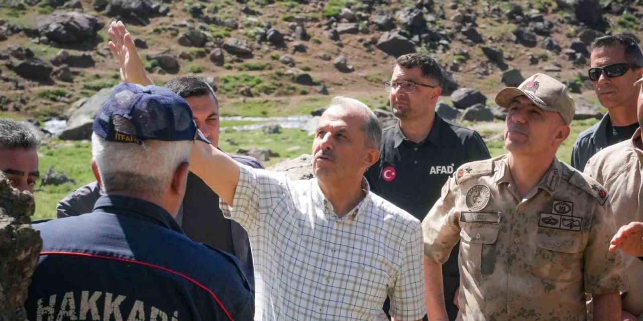 Kayıp dağcıyı arama çalışmaları sürüyor